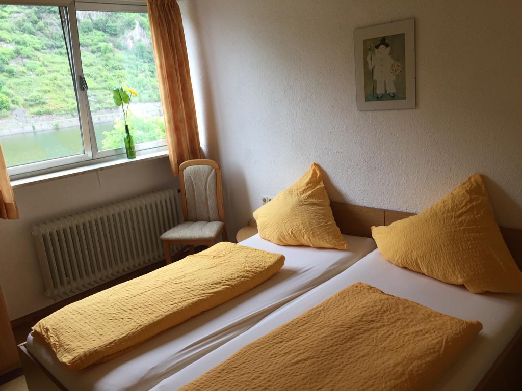 Pension Cafe-Braun Löf Kültér fotó
